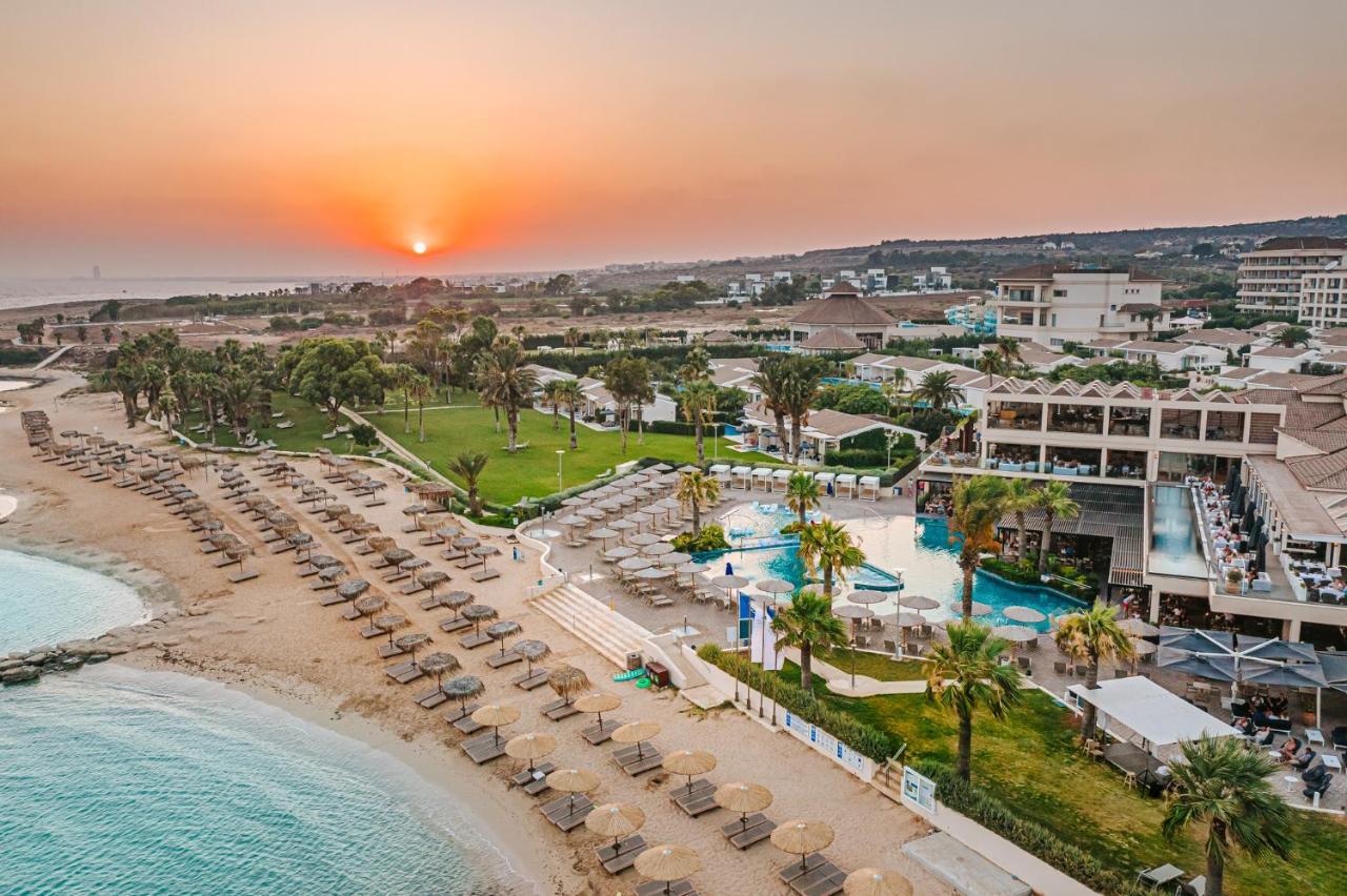 Atlantica Mare Village Ayia Napa Exteriér fotografie